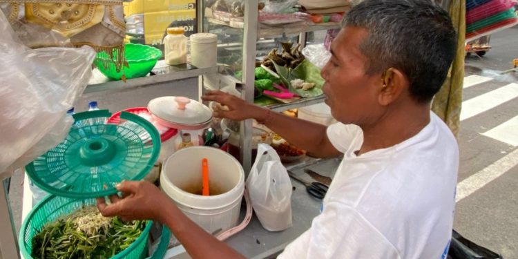 Kadek Merta, Tentang Jukut Rambanan, Cinta, dan Gerobak Silver di Jalan A Yani Singaraja