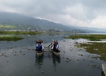 Menebar Ikan dan Tanam Pohon di Kawasan Danau Buyan — Konsos PMM 4 Inbound Unud