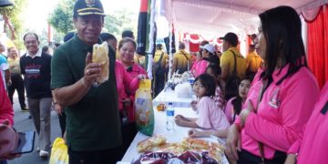 Pj Bupati Buleleng Apresiasi Bazar UMKM Polres Serangkaian HUT ke-78 Bhayangkara