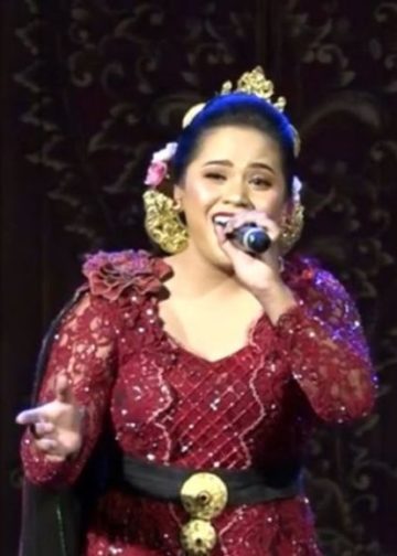Prima Jyoti, Mahasiswi Undiksha, Juara Satu Lomba Keroncong Putri di Peksimida Bali