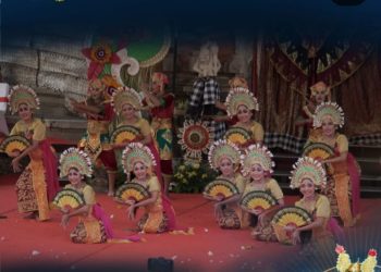 Janger Melampahan dari Sanggar Puri Saraswati, Singapadu – Seniman Anak-anak Ditonton Anak-anak