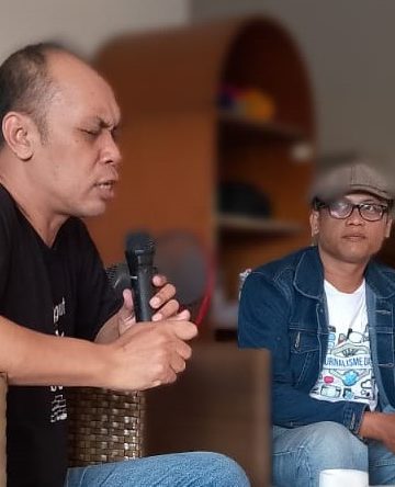 Jangan Lihat Sajak Angga Wijaya dari Sisi Dia Penyintas Skizofrenia! — Dari Peluncuran Buku “[Bukan] Anjing Malam”