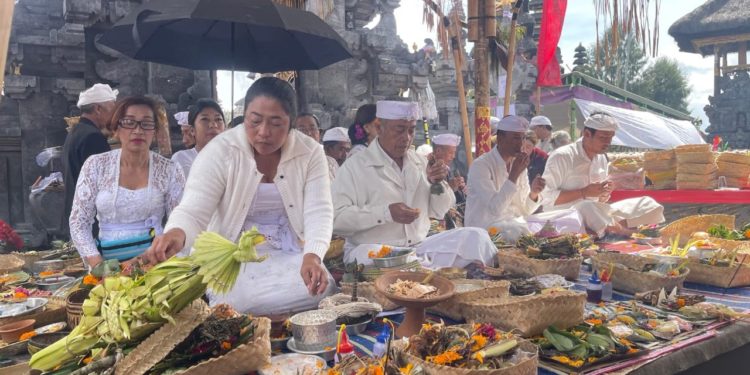 Pura Bandesa Kubayan Batur, Jejak Kepemimpinan Kubayan di Desa Adat Batur