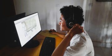 Isi Otak dengan Bacaan, Itu Perlu, Sebelum Anda Ditipu Dukun Palsu