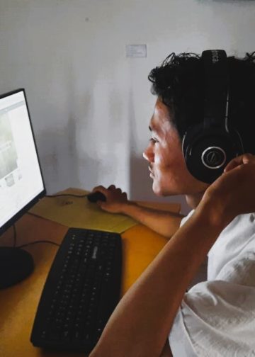 Isi Otak dengan Bacaan, Itu Perlu, Sebelum Anda Ditipu Dukun Palsu