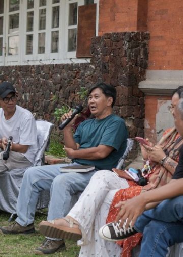Tambal Sulam Ekranisasi Teks Lama ke Film