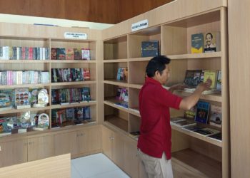 Menyemai Asa Perbukuan pada Beranda Pustaka Festival Seni Bali Jani