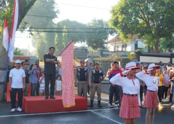 Meriahnya Gerak Jalan HUT Kemerdekaan di Buleleng, Pj. Bupati Instruksikan Transparansi Nilai