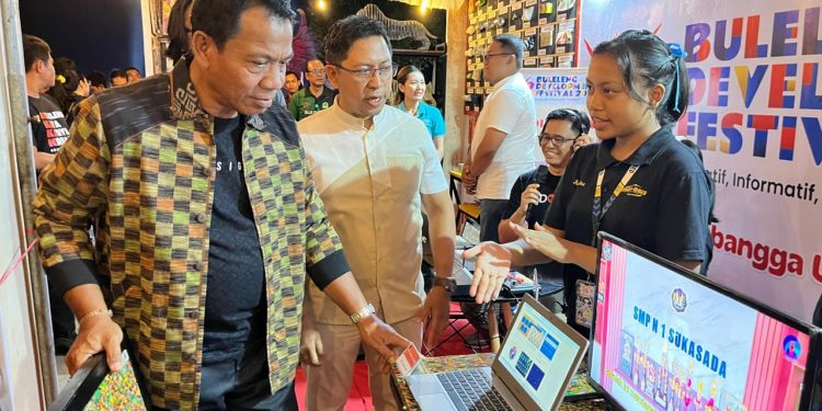 Warga Buleleng Merayakan Hasil-Hasil Pembangunan di Hari Kemerdekaan