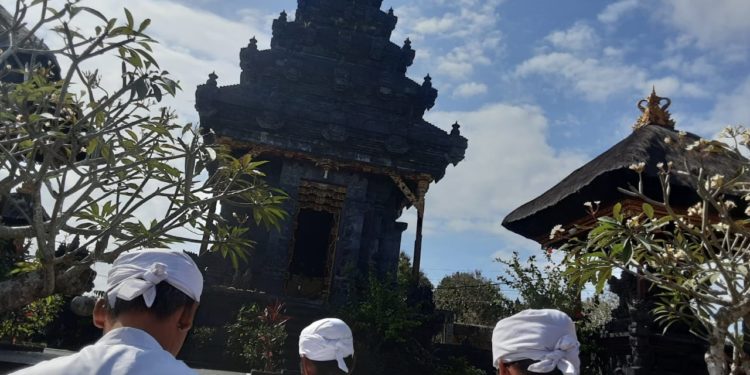 Ibu Tapa dan Pura Penataran Kampial, Keistimewaan Lain dari Gumi Delod Ceking 