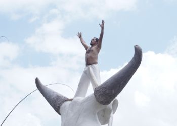 Tulang, Tubuh, dan Puisi dalam Ruang-Waktu | Dari Pameran Seni Instalasi Sampi Duwe di Desa Tambakan