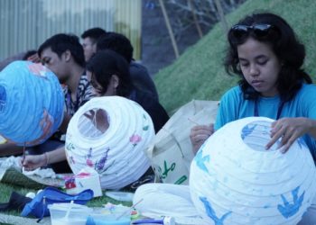 Lampion-lampion Harapan dari Nara Devintha dan Nadin di UVJF 2024