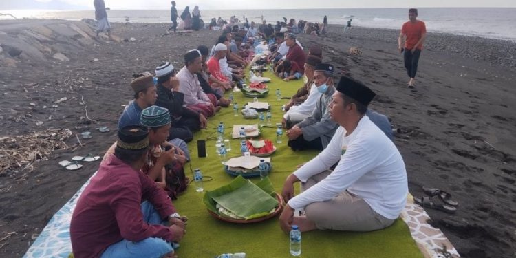 Nyapar: Tradisi dan Kearifan Lokal Desa Pengastulan