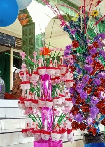 Tradisi Maulud Desa Pengastulan: Setembak, Belebet, Taluh Sokok, dan Asyrakalan