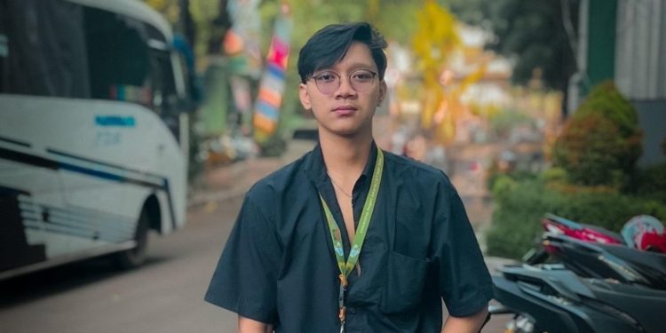 Dewa Made Dharma dan Perjumpaannya dengan Puisi