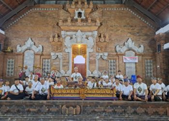 Merekonstruksi Gending Lelambatan Klasik Gilak Embat dan Tabuh Pisan Sekaa Gong Desa Kwanji Sempidi