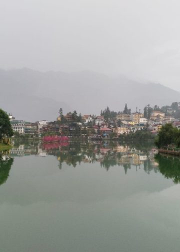 Trekking di Cat Cat Village, Vietnam, Sambil Merenungkan Bali