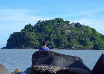 Surga Tersembunyi Bagi Pemancing Itu Bernama Pulau Tempurung