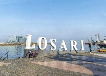 Pantai Losari, Dangdut, dan Janji Setia
