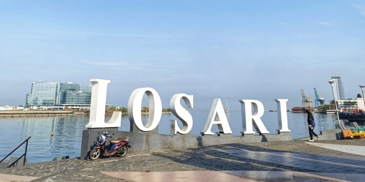 Pantai Losari, Dangdut, dan Janji Setia