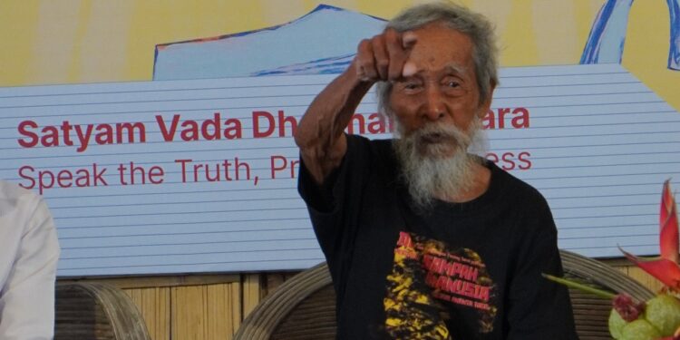 Soesilo Toer, 100 Tahun Pramoedya Ananta Toer, dan Cerita Tak Biasa  di UWRF 2024