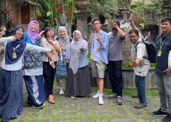 Kelindan Mimpi dan Kenyataan: UWRF dari Mata Penulis Kemarin Sore