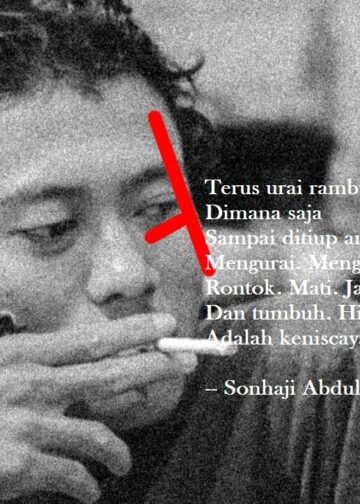 Puisi-puisi Sonhaji Abdullah | Di Depanmu Cermin