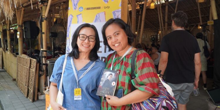 Gadis Kretek, Ubud, dan Sedikit Hantu-hantu: Perbincangan Singkat dengan Ratih Kumala