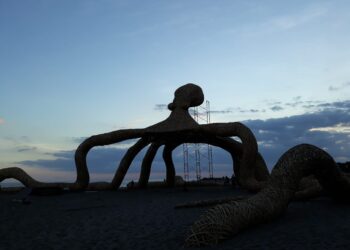 Kode Gurita di Pantai Berawa