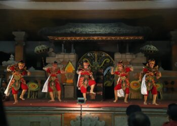 Pentas Karya Mahasiswa PSBKH STAHN Mpu Kuturan: Mencipta untuk Menemukan Jati Diri dan Menjalin Jejaring Seni