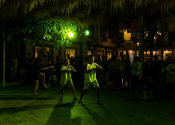 Madura dan Koreografi Pinggirannya yang Menggugat