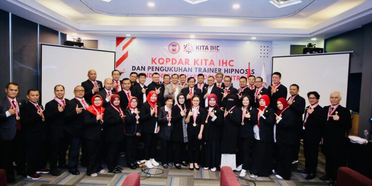 Indonesian Hypnosis Centre Kukuhkan Tokoh-Tokoh Ternama Menjadi Instruktur Hipnosis