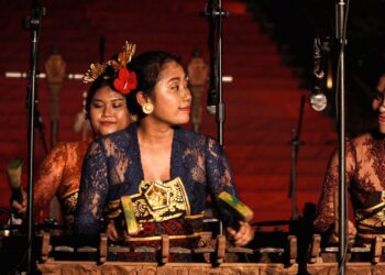 Nyoman Srayamurtikanti pada “Selonding Bali Aga Fest 2024”: Yang Bertahan dalam Bunyi