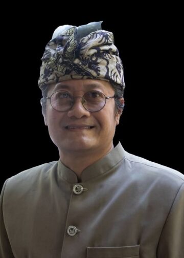 In Memoriam Gede Tarmada : Tetaplah Rawat Dongeng Itu Dari Surga