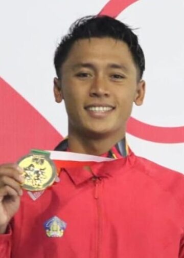 Pande Made Iron Digjaya, Berenang Bersama Ayah Sejak Kecil, Kini Juara PON