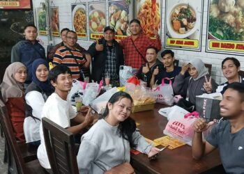 Belajar dan Jalan-jalan: Dari Bandung ke Palu, Dari Internet ke Ragam Kuliner