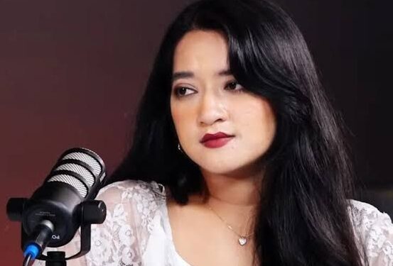 Di Antara Teks dan Konteks: Re-interpretasi Agama dalam Perspektif Postmodernisme — Forbidden Questions: Dialog Eksploratif Edisi Kumaila Hakimah