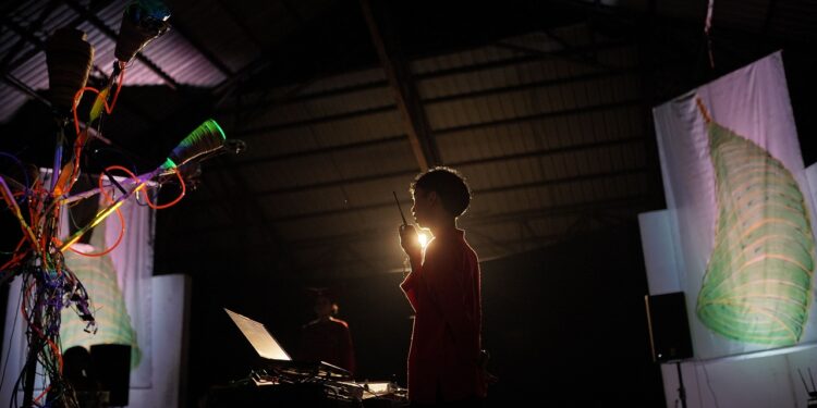 Pementasan Musik “Gala Resonant”: Perpaduan Tradisi dan Modernitas dalam Narasi Filosofis