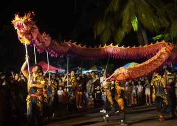 Liong dan Barongsai, Hidup dan Kuat Setelah Sempat “Dimatikan”   |   Cerita Tercecer  Imlek di Singaraja-Bali