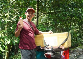 Soar Adnyana, Dari Tukang Pahat Jadi Dagang Tuak Manis Keliling, Dibeli Bupati, Dicicipi Luhut