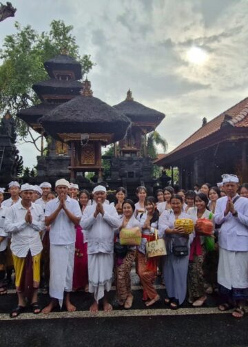 Tirtayatra Toska Se-Delod Ceking :  Pura Taman Mumbul dan Pura Ratu Ayu Dalem Mumbul