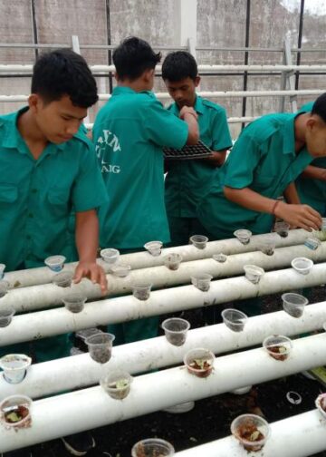 Satuan Pendidikan dan Pengelolaan Sampah
