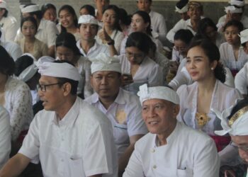 Merajut Kebersamaan di Hari Turunnya Ilmu Pengetahuan | Cerita Hari Suci Saraswati di UPMI Bali