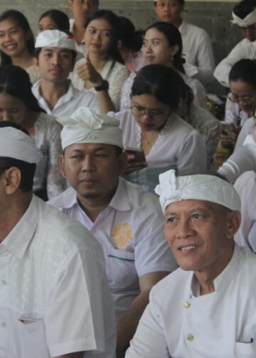 Merajut Kebersamaan di Hari Turunnya Ilmu Pengetahuan | Cerita Hari Suci Saraswati di UPMI Bali
