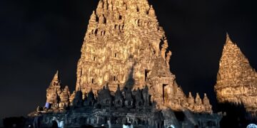 Jagra Siwaratri di Candi Prambanan dan Aku Bayangkan Candi itu Bagai Istana Para Dewa