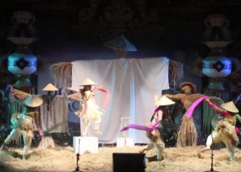 “Medal-Medil” Jungut Sari Teater SMAN 1 Sukawati, Juara Satu Lomba Drama Modern Bulan Bahasa Bali 2025