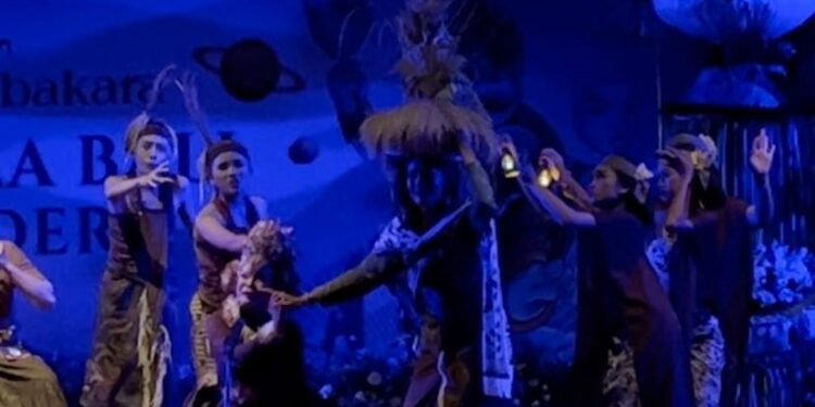 “Nini Kija Jani”, Teater Jineng SMAN 1 Tabanan Buktikan Diri Jadi Lumbung Kreativitas Sastra