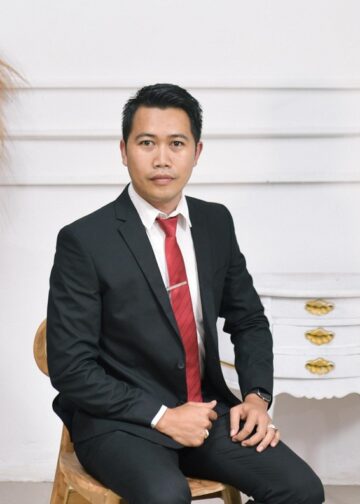 Titra Gunawijaya: Tentang Perpecahan Umat dan Keengganan Anak Muda Kuliah Teologi Hindu