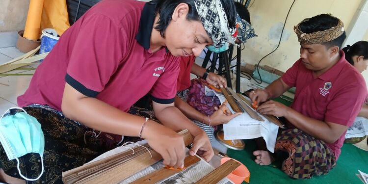 Lontar Tutur Aji Mas Ganda Purantaka Petak  tentang Tujuan Hidup Kemoksan, Ditemukan di Griya Sakti Nyalian-Klungkung