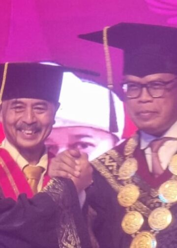 Pematung Ketut Muka Pendet Dikukuhkan jadi Profesor: Tekankan Pentingnya Inovasi Kerajinan Batu Padas